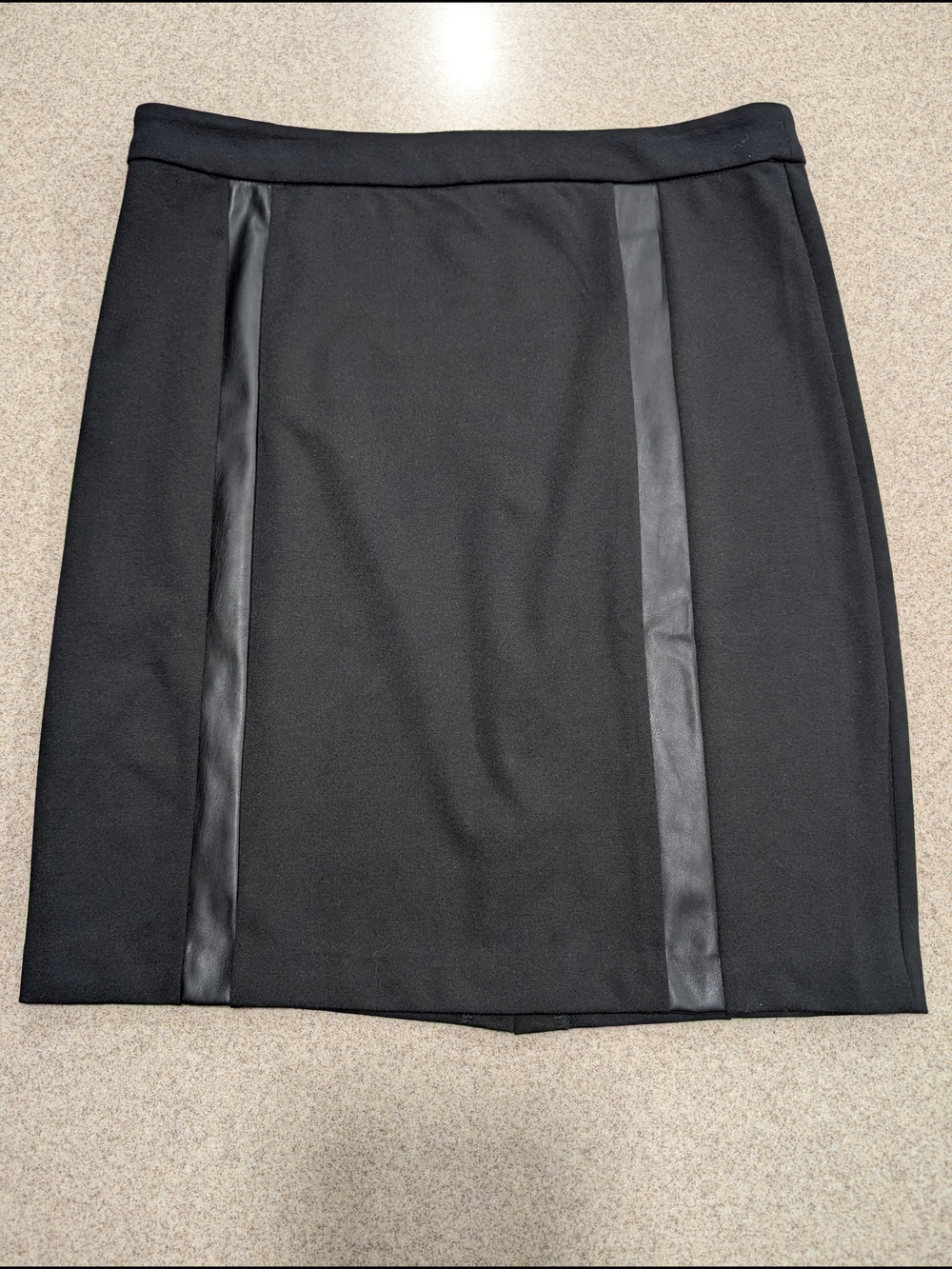 Carmen Marc Valvo Black Pencil Skirt with Faux Leather Panels Size 12